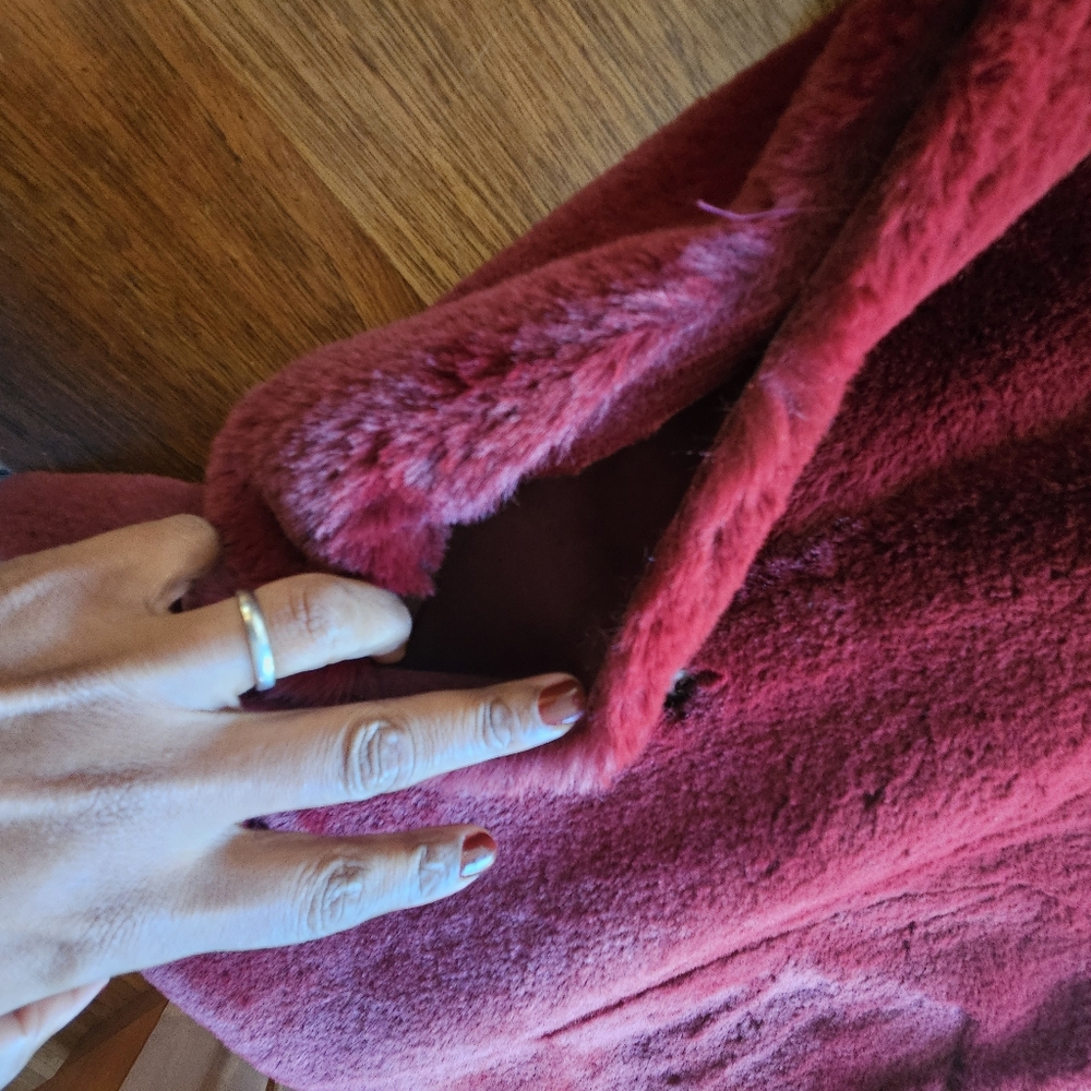 Wine Colored Faux Fur Coat - Picture 5 of 6